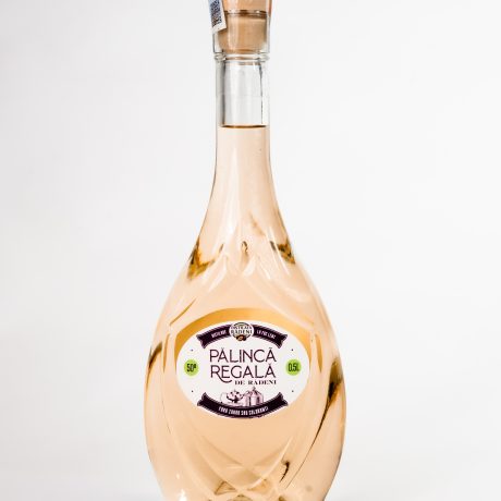 Pălincă regală de Rădeni