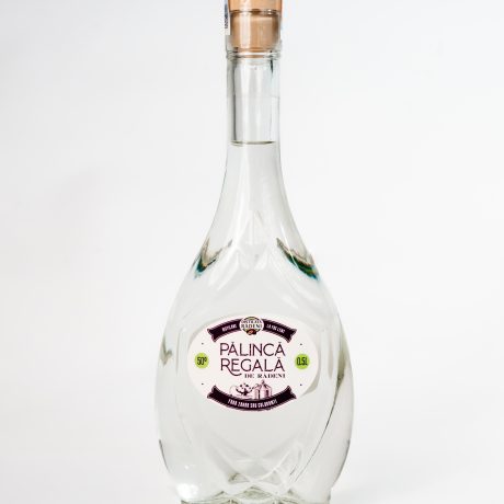 Pălincă regală de Rădeni